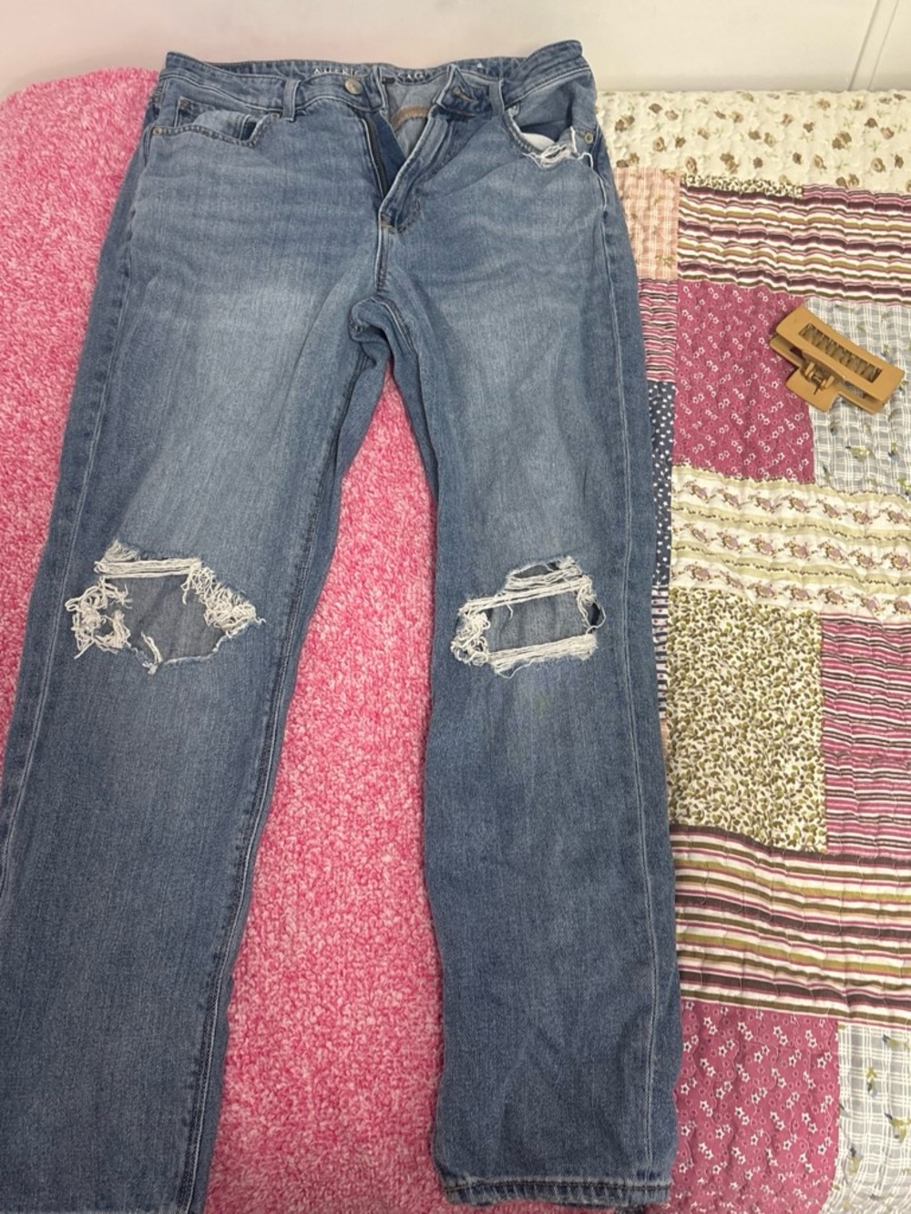 American Eagle Outfitters Light Blue Distressed Straight-Leg Jeans